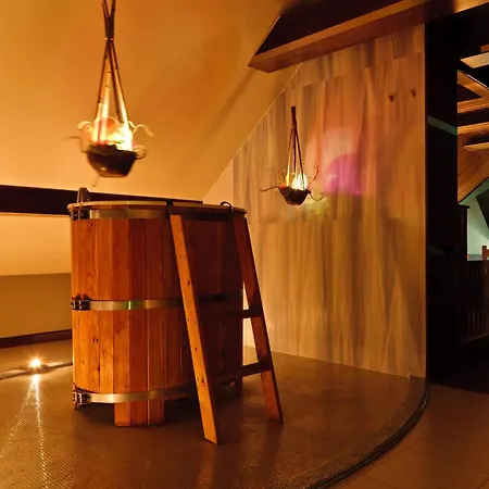 Couette-café Jasmin Complex & 4*
