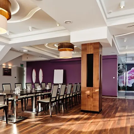 Bed & Breakfast Jasmin Complex & 4*