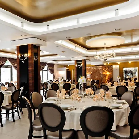 Jasmin Complex & 4*