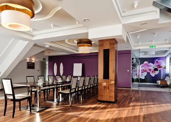 فندق مبيت وإفطار Jasmin Complex & 4*